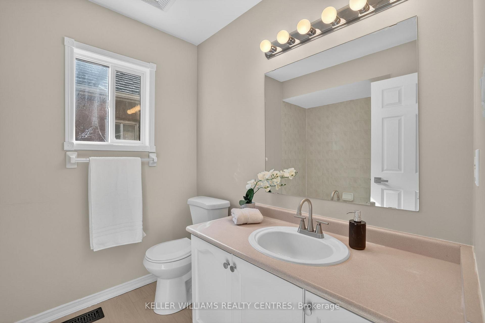 Photo 28 of 120 Woodroof Crescent, Aurora, Bayview Wellington — HOMEH