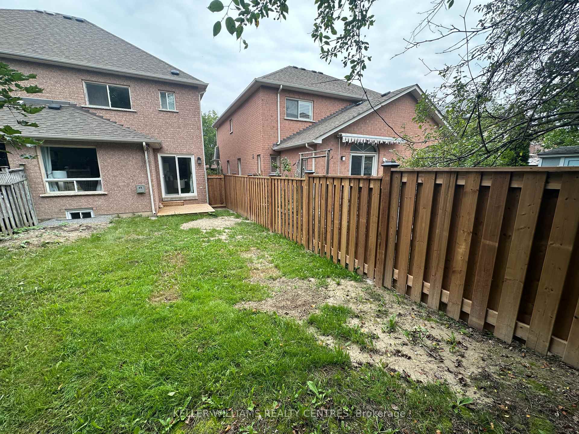 Photo 40 of 120 Woodroof Crescent, Aurora, Bayview Wellington — HOMEH