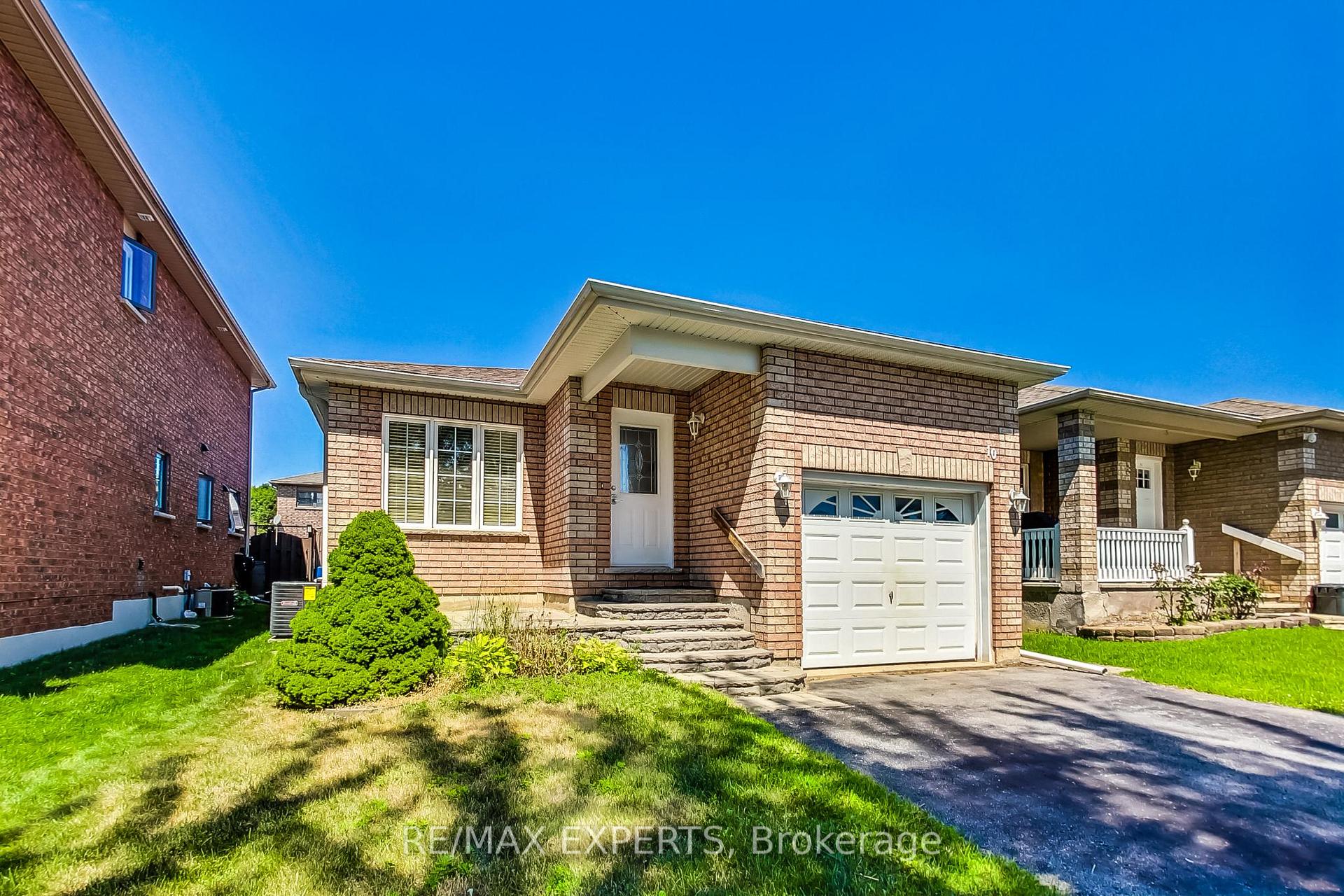 Photo 1 of 10 Butternut Drive, Barrie, Holly — HOMEH