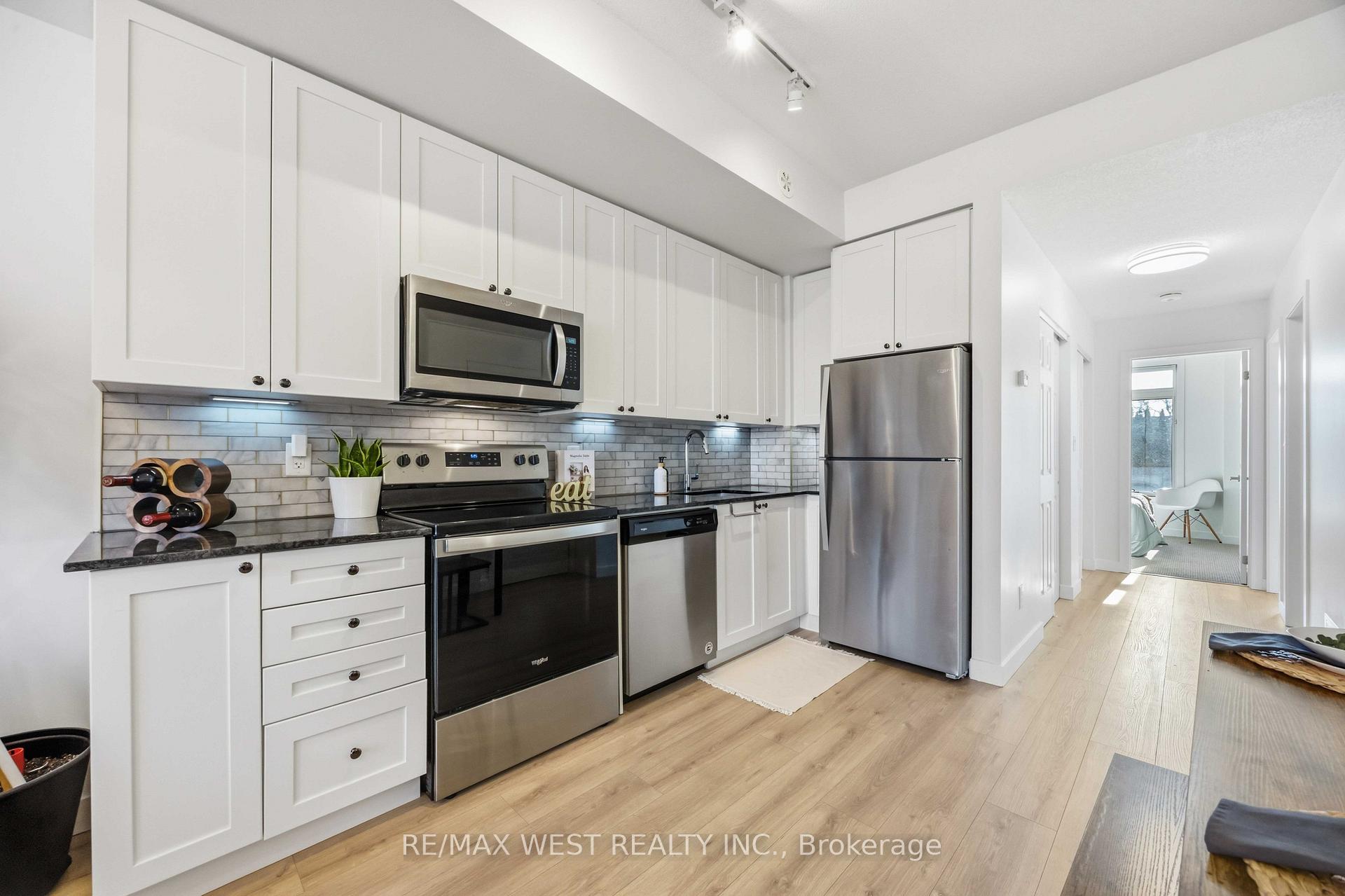 Photo 17 of Unit 1, 6 Bicknell Avenue, Toronto, Keelesdale-Eglinton West — HOMEH
