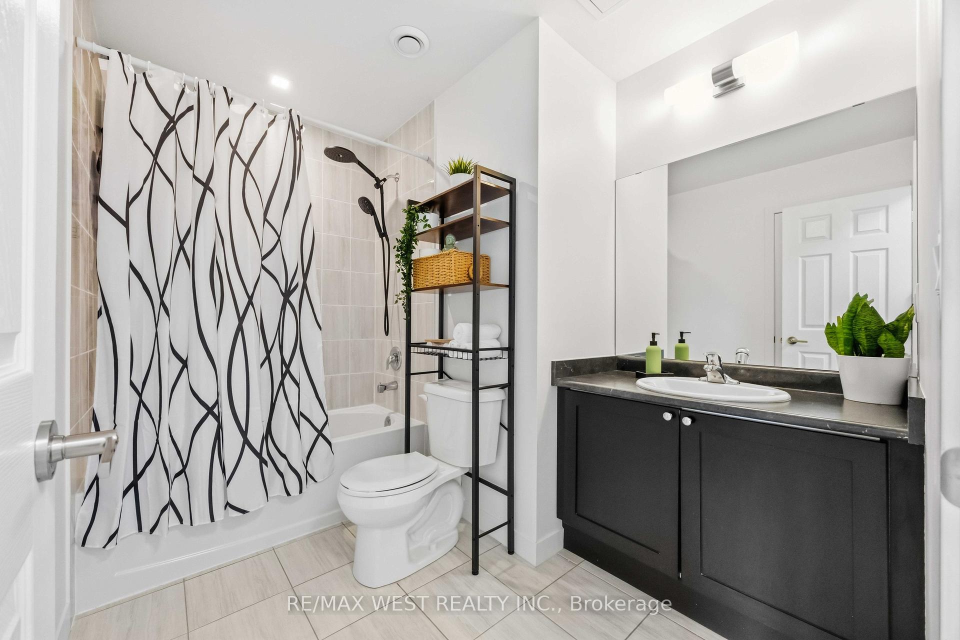Photo 18 of Unit 1, 6 Bicknell Avenue, Toronto, Keelesdale-Eglinton West — HOMEH