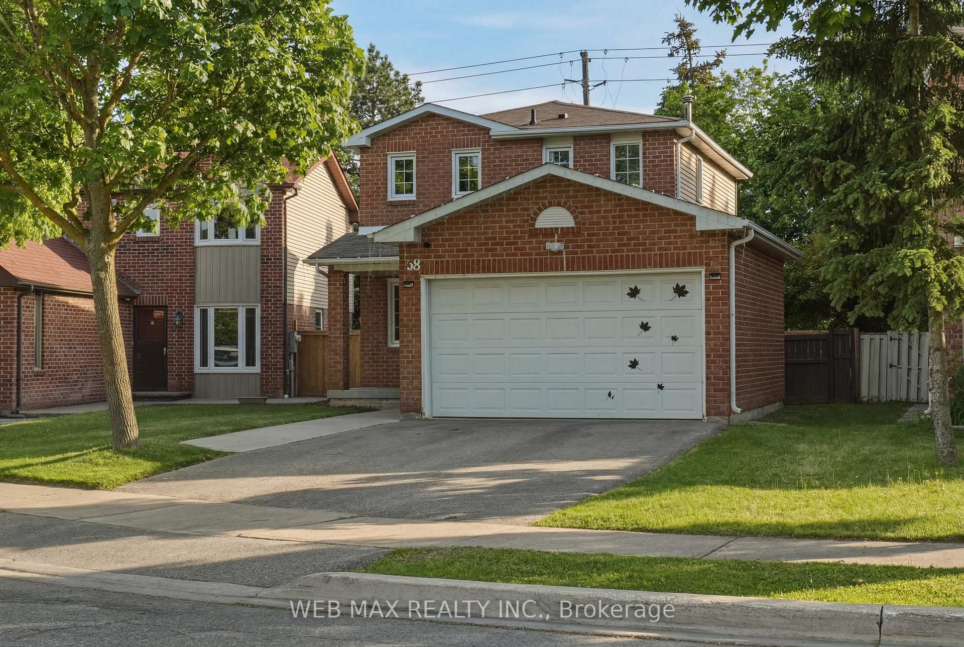 Photo 2 of 58 Cassander Crescent, Brampton, Heart Lake East — HOMEH
