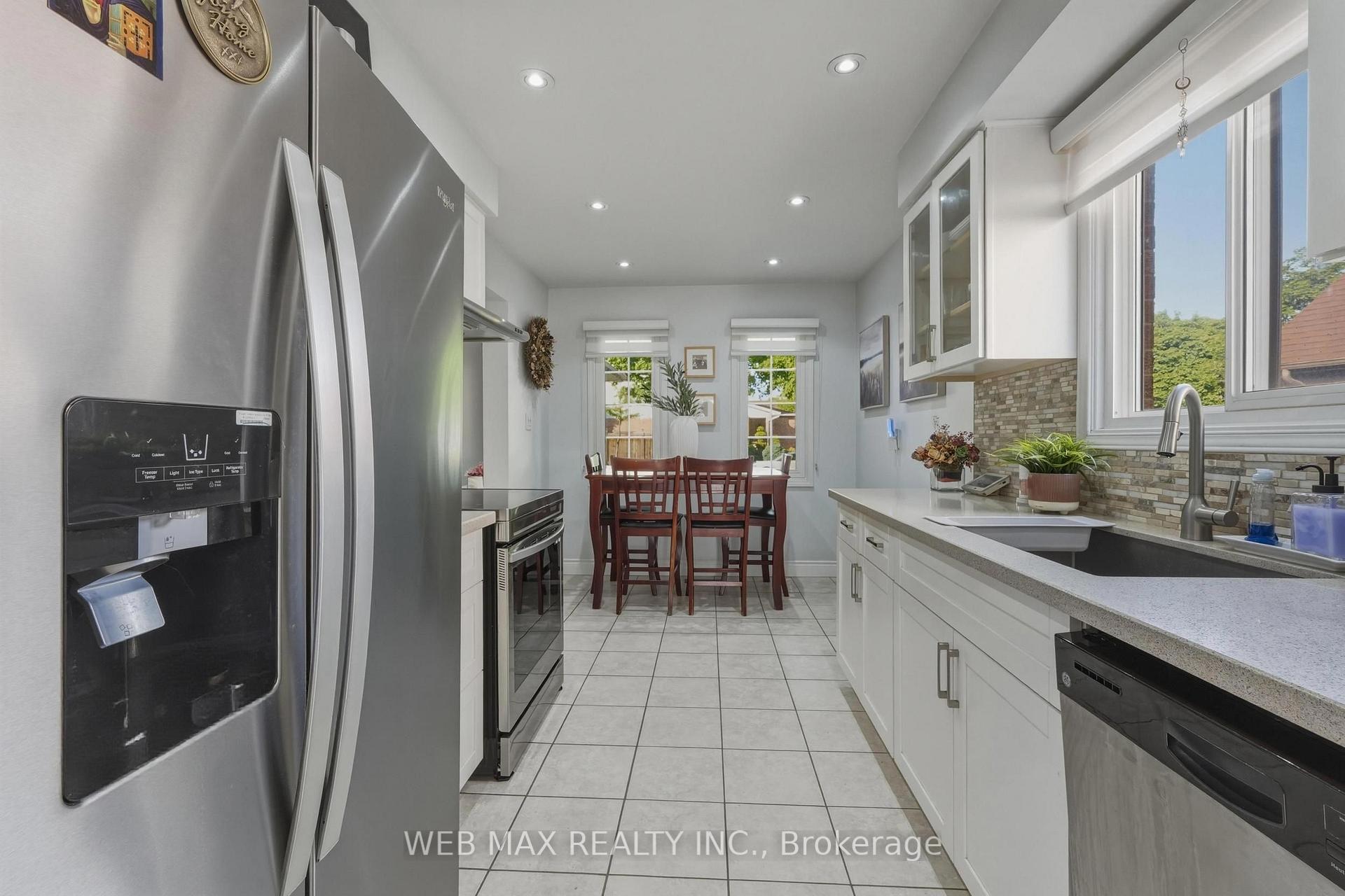 Photo 13 of 58 Cassander Crescent, Brampton, Heart Lake East — HOMEH