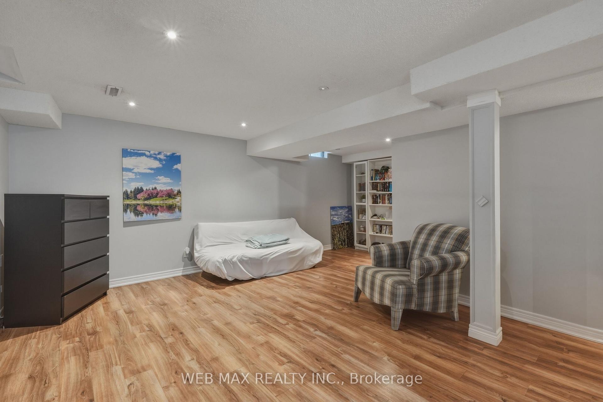 Photo 33 of 58 Cassander Crescent, Brampton, Heart Lake East — HOMEH