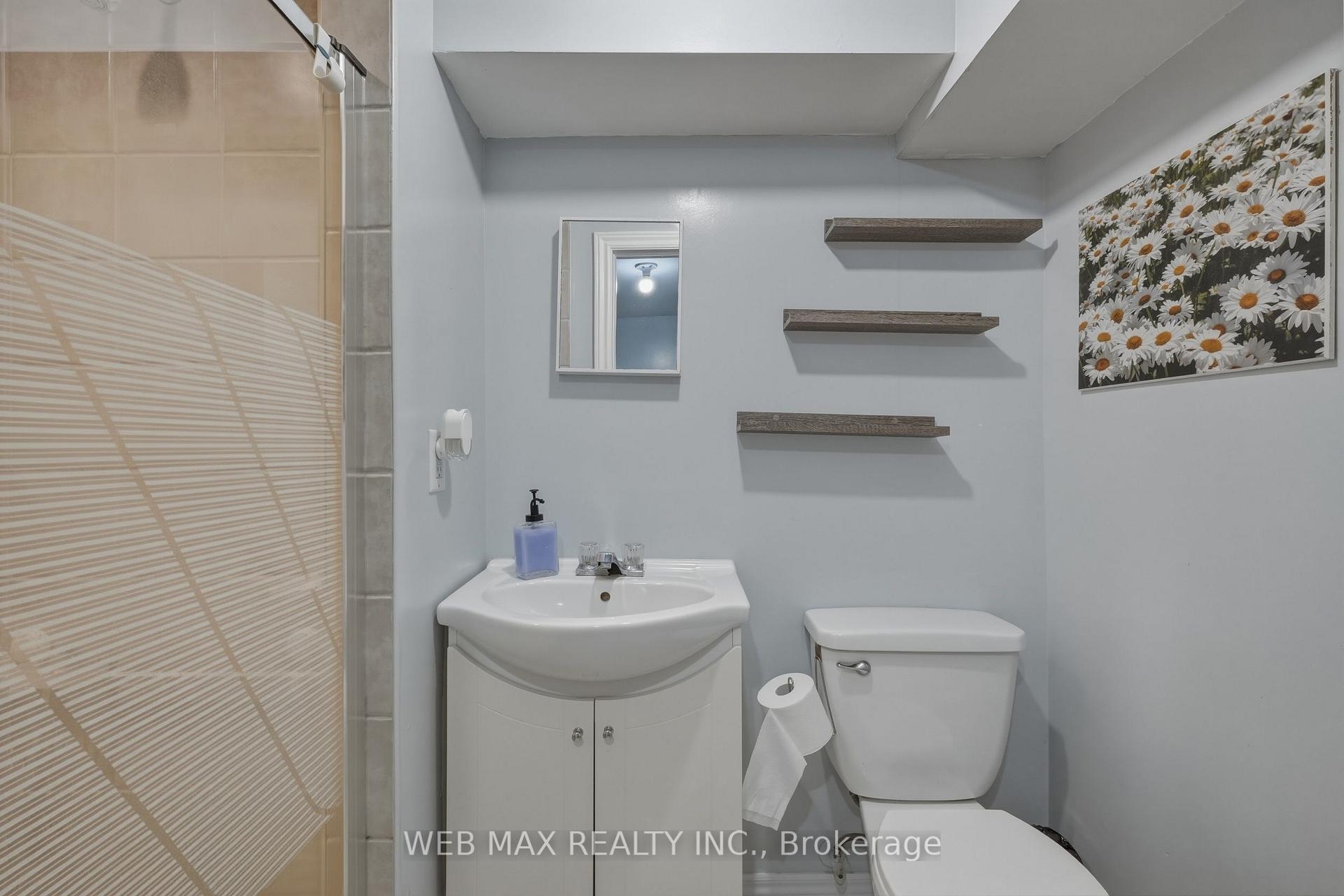 Photo 37 of 58 Cassander Crescent, Brampton, Heart Lake East — HOMEH