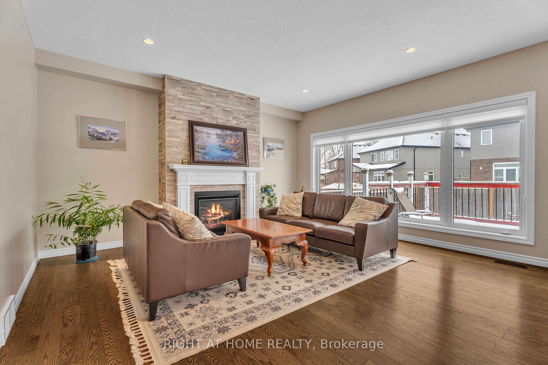 Photo 18 of 2206 Springridge Drive, London, North C — HOMEH