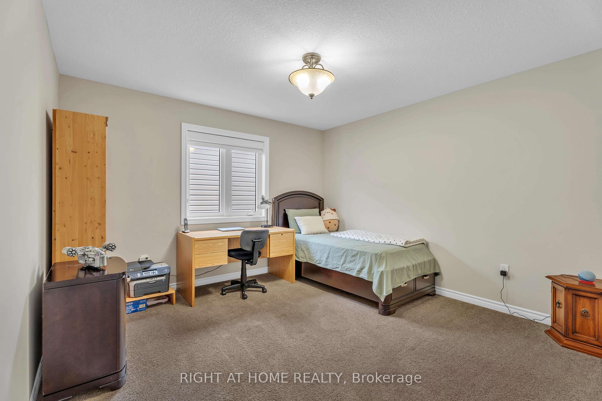 Photo 31 of 2206 Springridge Drive, London, North C — HOMEH