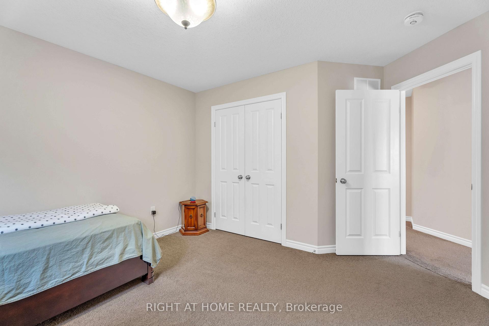 Photo 32 of 2206 Springridge Drive, London, North C — HOMEH