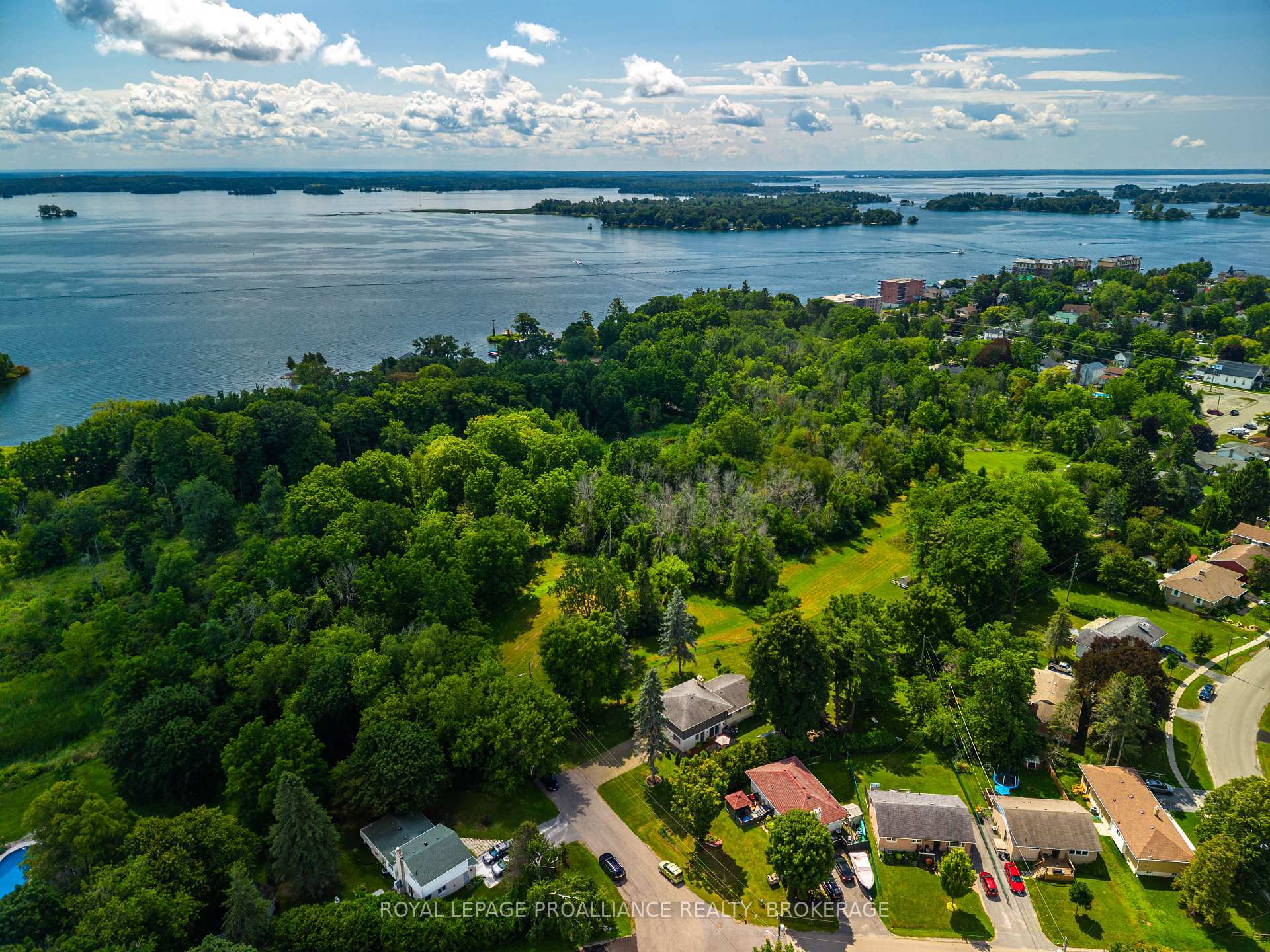 Photo 49 of 330 Elmwood Drive, Gananoque, Gananoque — HOMEH