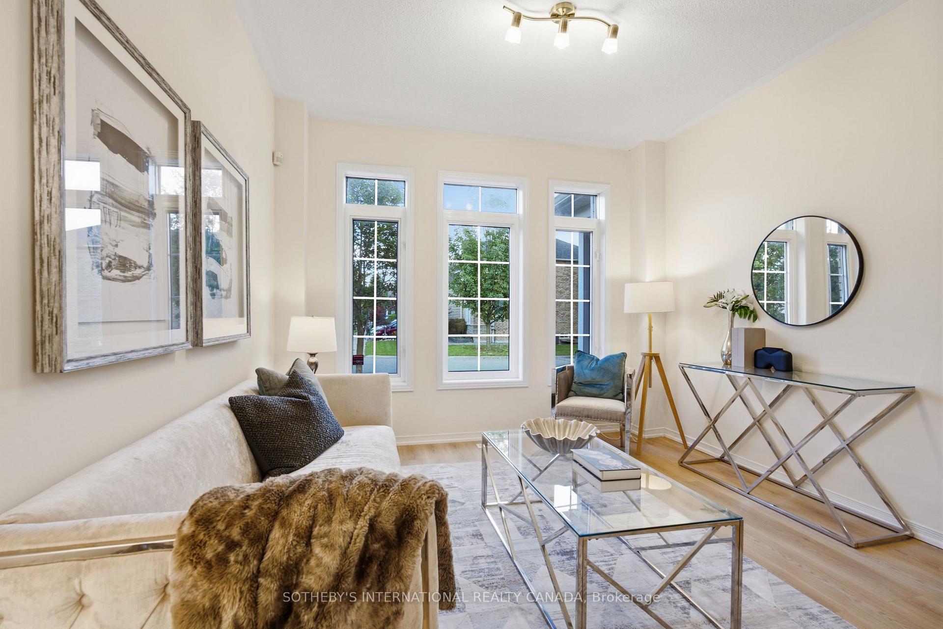 Photo 5 of 42 Chasser Drive, Markham, Greensborough — HOMEH