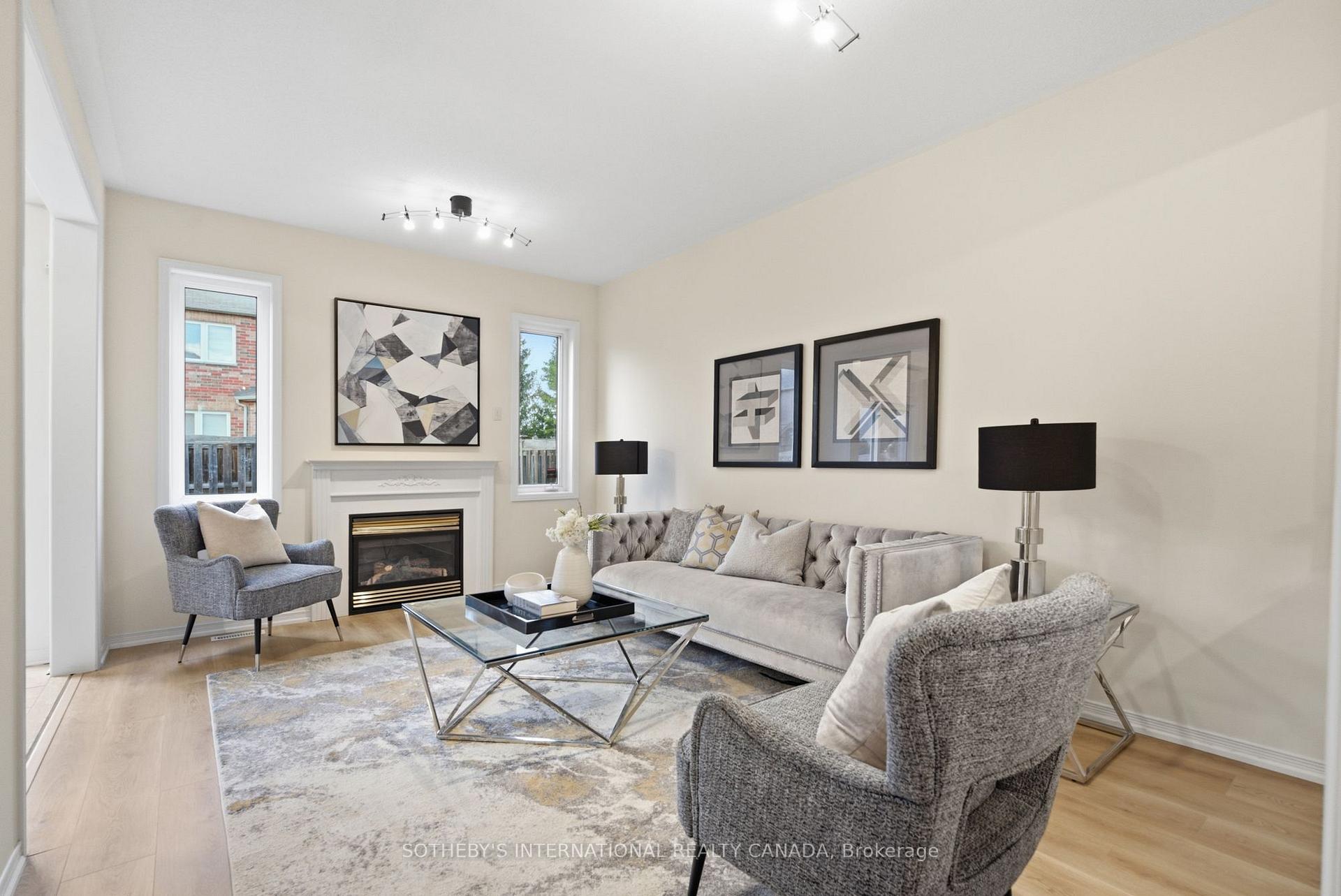 Photo 9 of 42 Chasser Drive, Markham, Greensborough — HOMEH