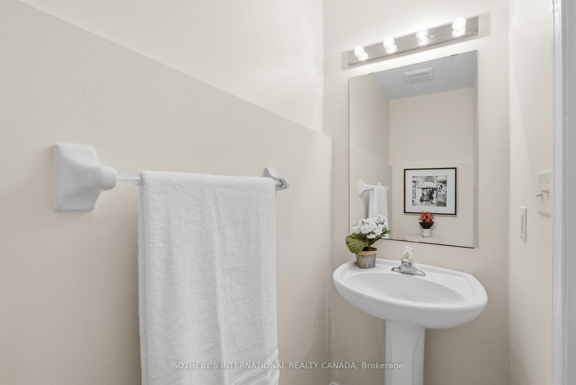 Photo 20 of 42 Chasser Drive, Markham, Greensborough — HOMEH