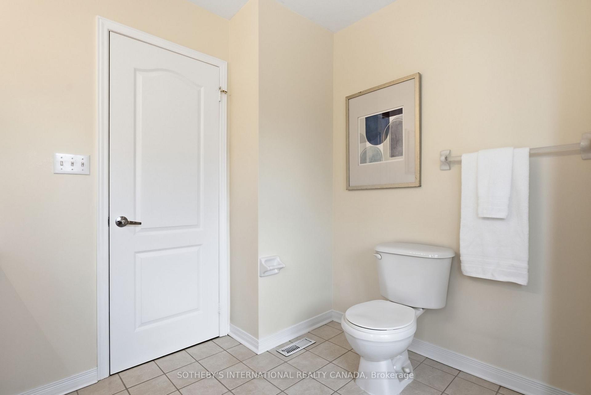 Photo 32 of 42 Chasser Drive, Markham, Greensborough — HOMEH