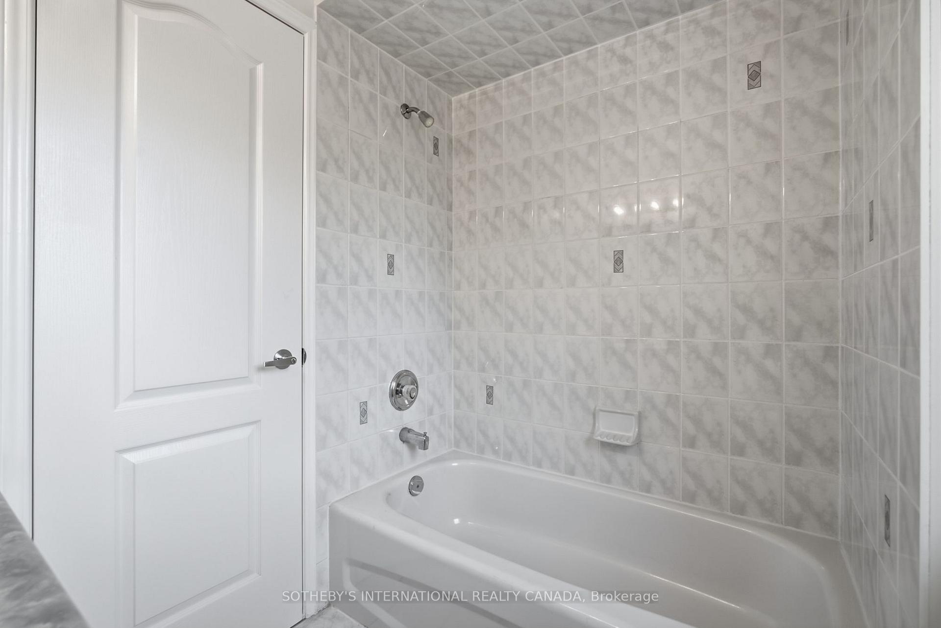 Photo 41 of 42 Chasser Drive, Markham, Greensborough — HOMEH