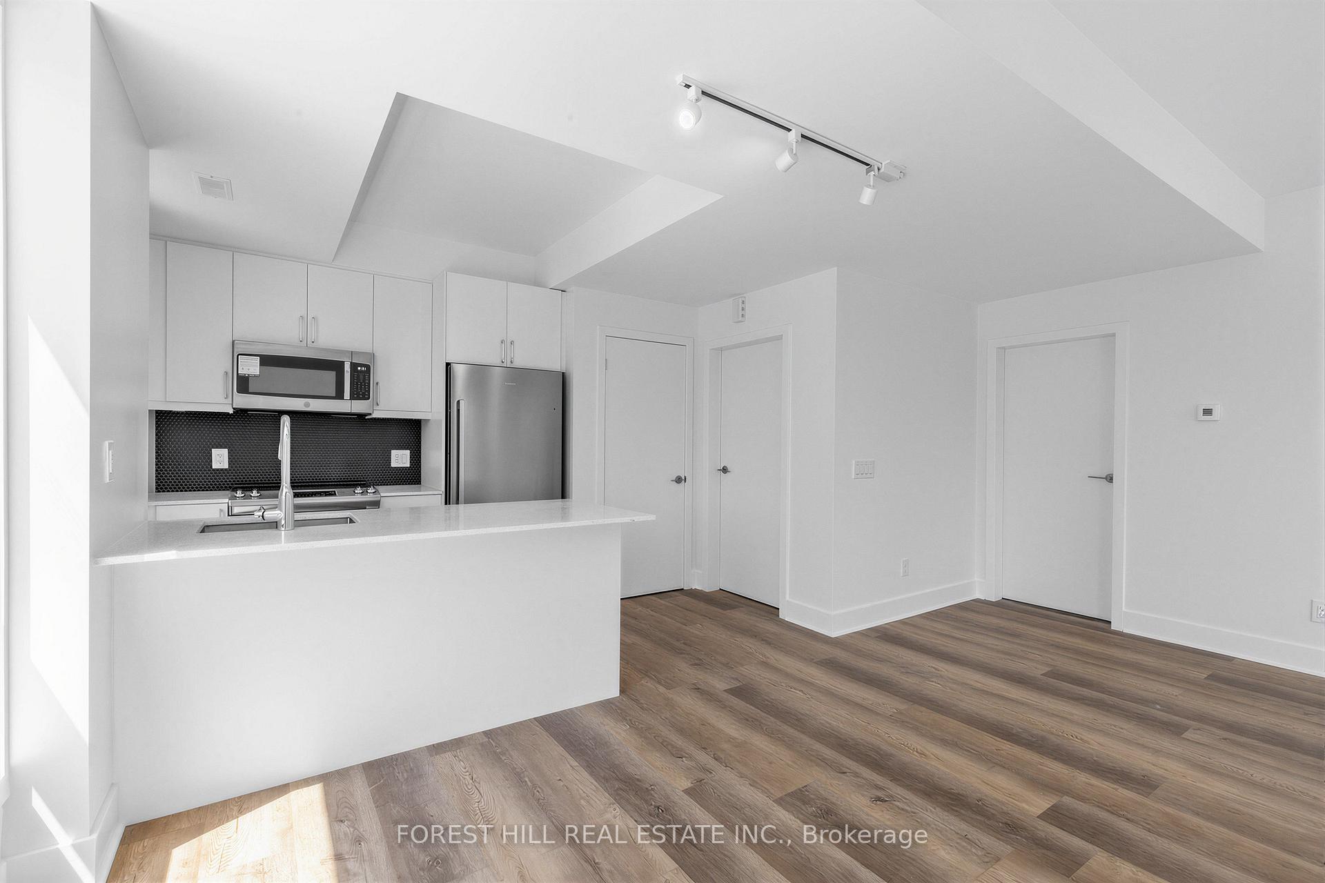 Photo 5 of Unit 2, 40 Ed Clark Gardens, Toronto, Weston-Pellam Park — HOMEH