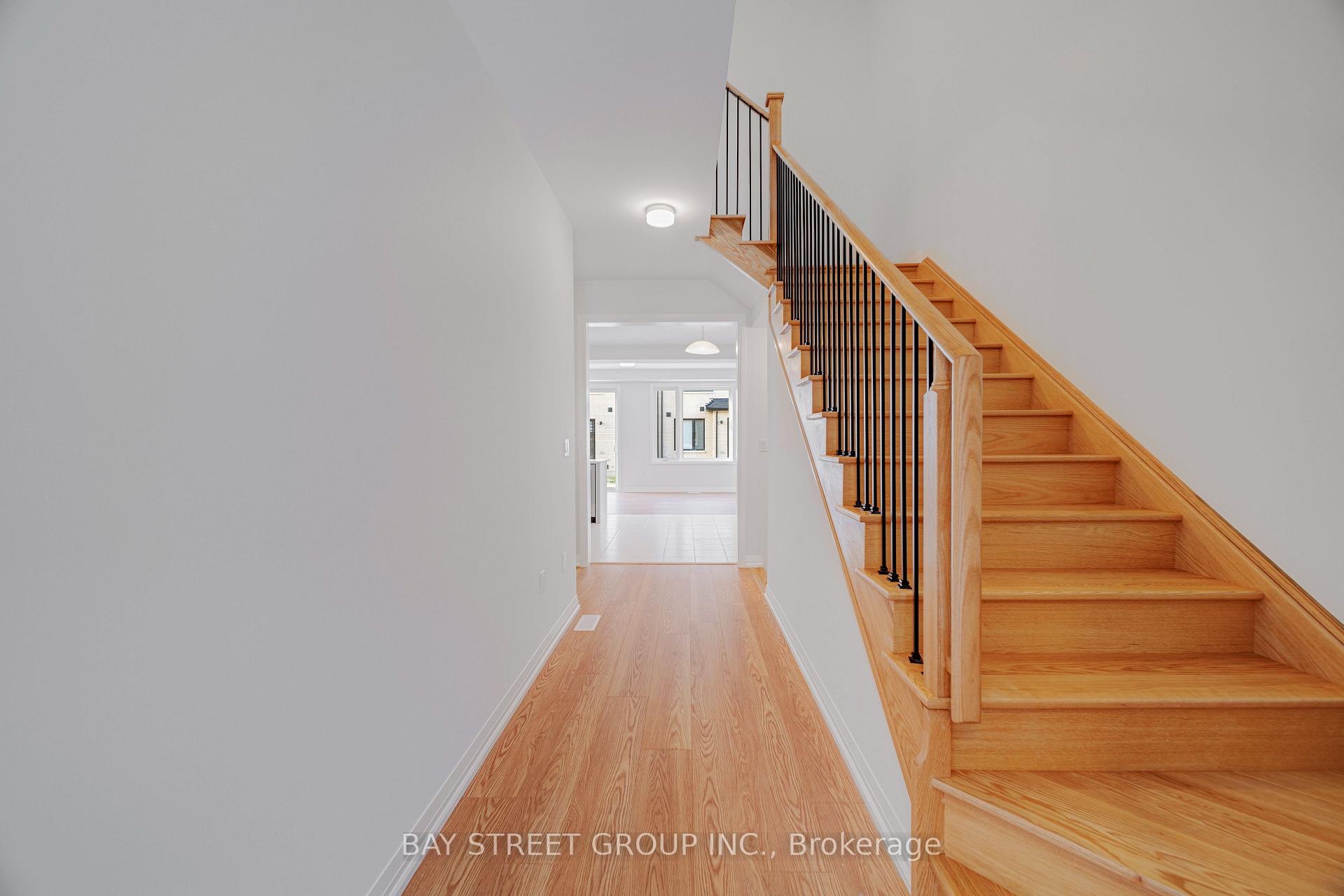 Photo 6 of 219 Hook Drive, Richmond Hill, Rural Richmond Hill — HOMEH