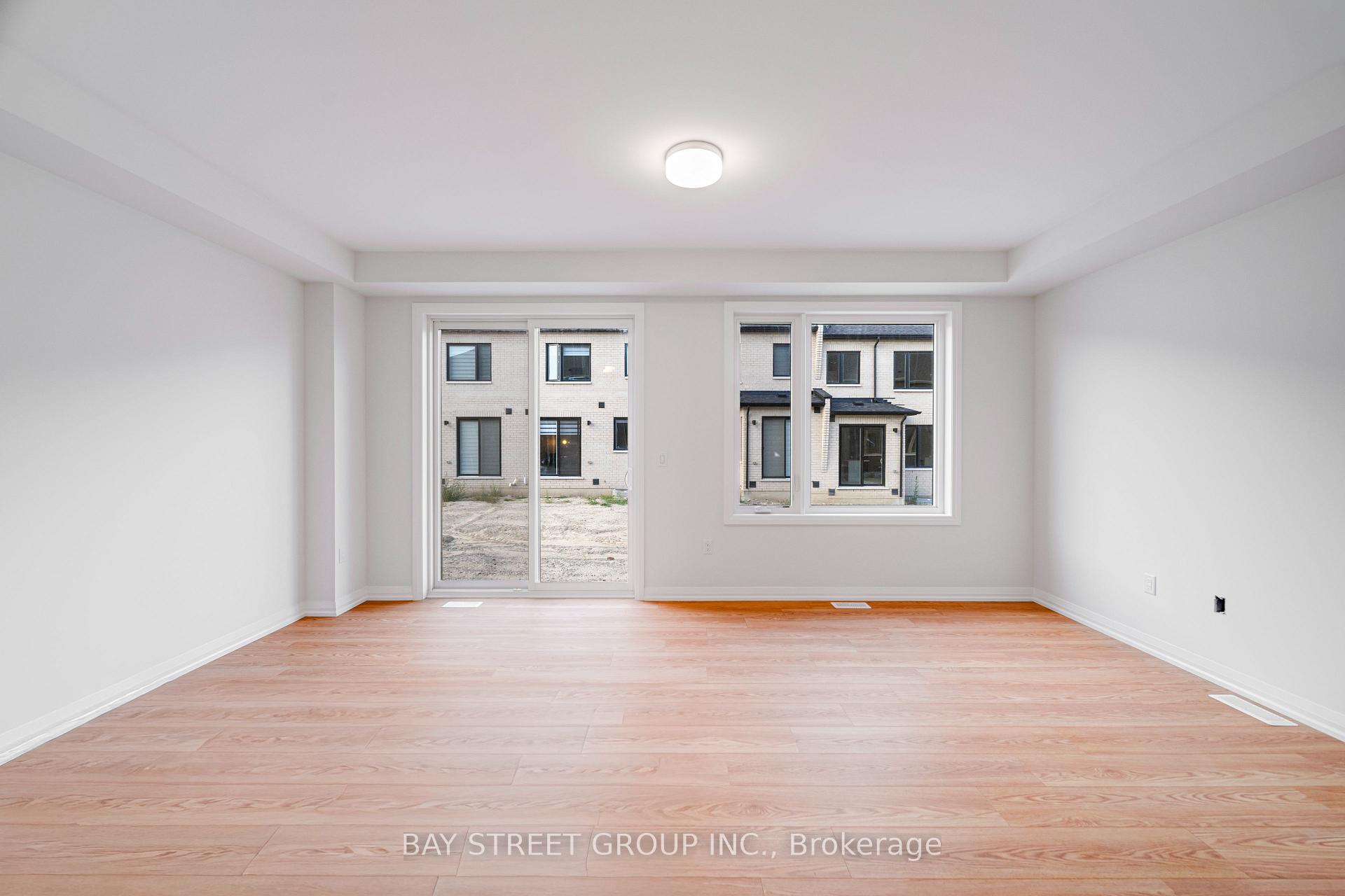 Photo 11 of 219 Hook Drive, Richmond Hill, Rural Richmond Hill — HOMEH