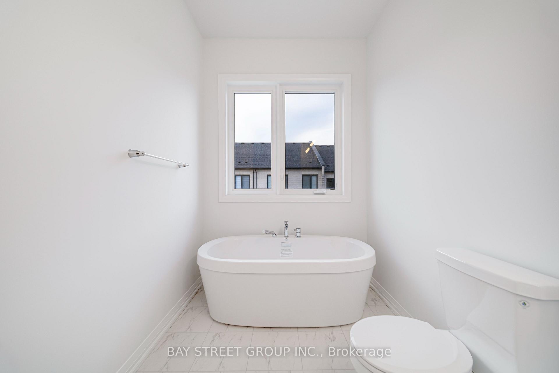 Photo 19 of 219 Hook Drive, Richmond Hill, Rural Richmond Hill — HOMEH