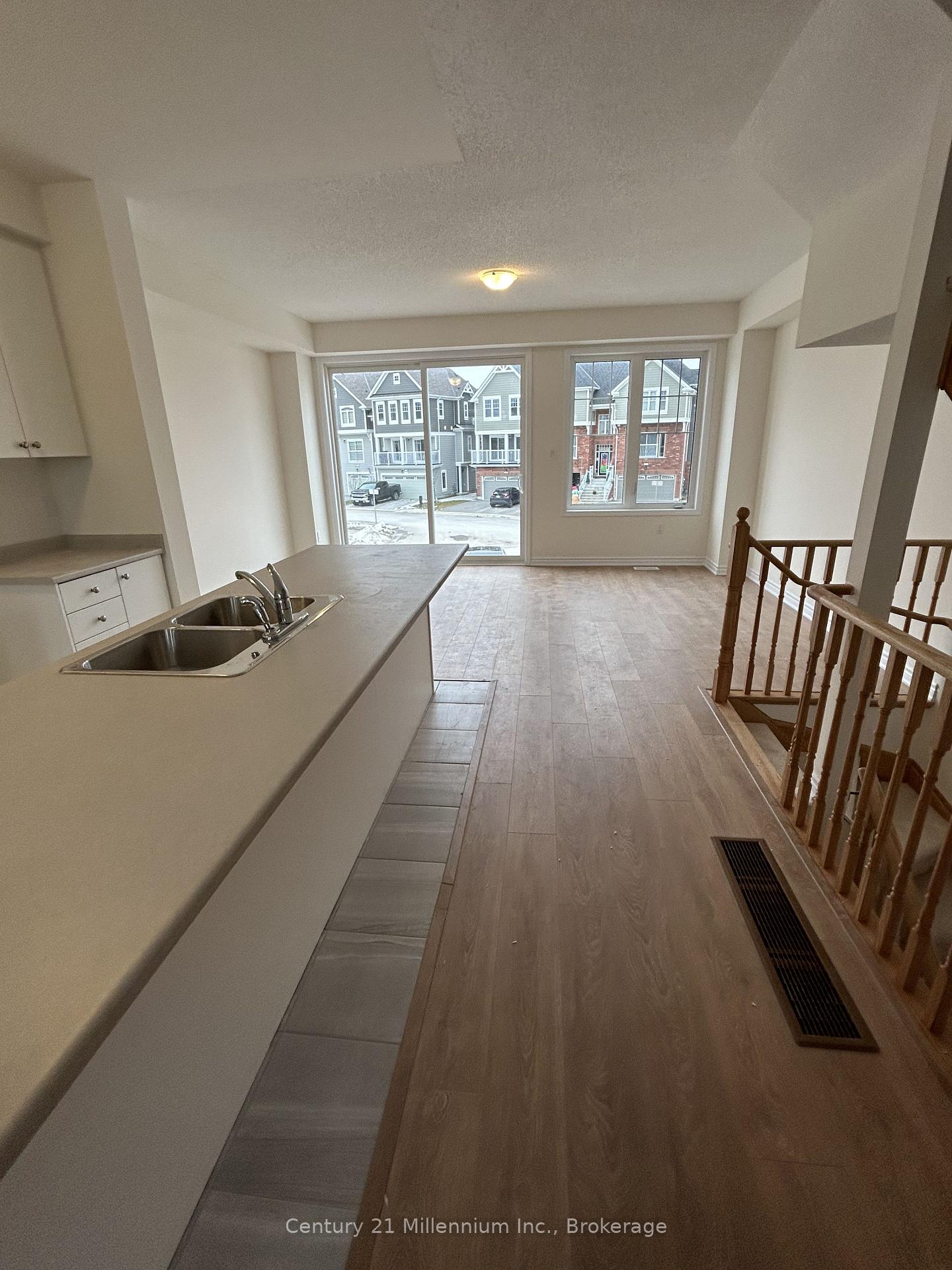 Photo 2 of 31 Surf Drive, Wasaga Beach — HOMEH