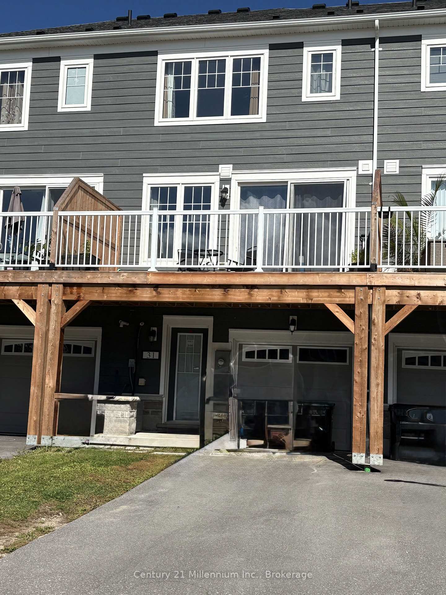 Photo 9 of 31 Surf Drive, Wasaga Beach — HOMEH