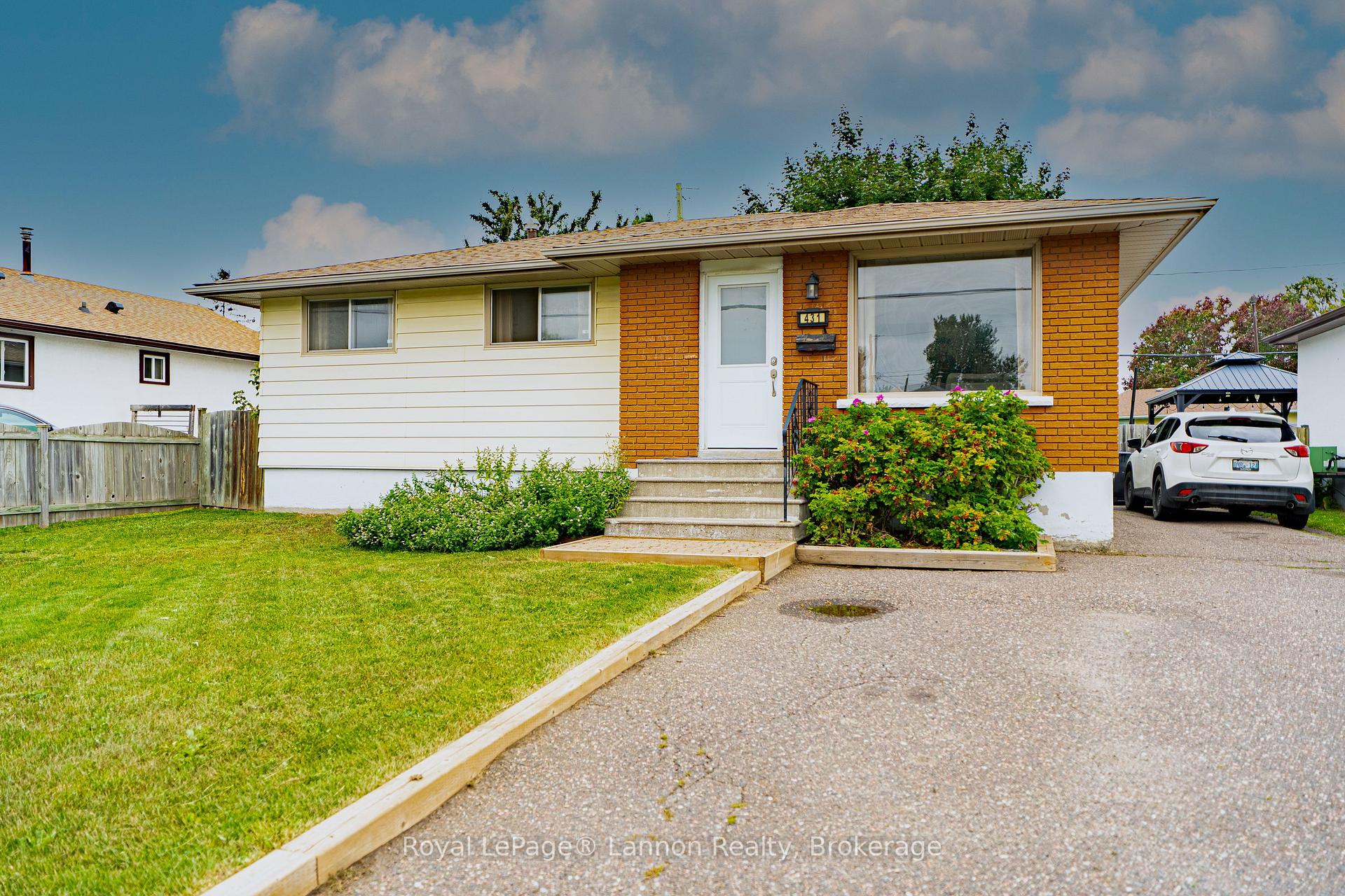 Photo 1 of 431 Churchill Drive W, Thunder Bay, Northwood Park — HOMEH