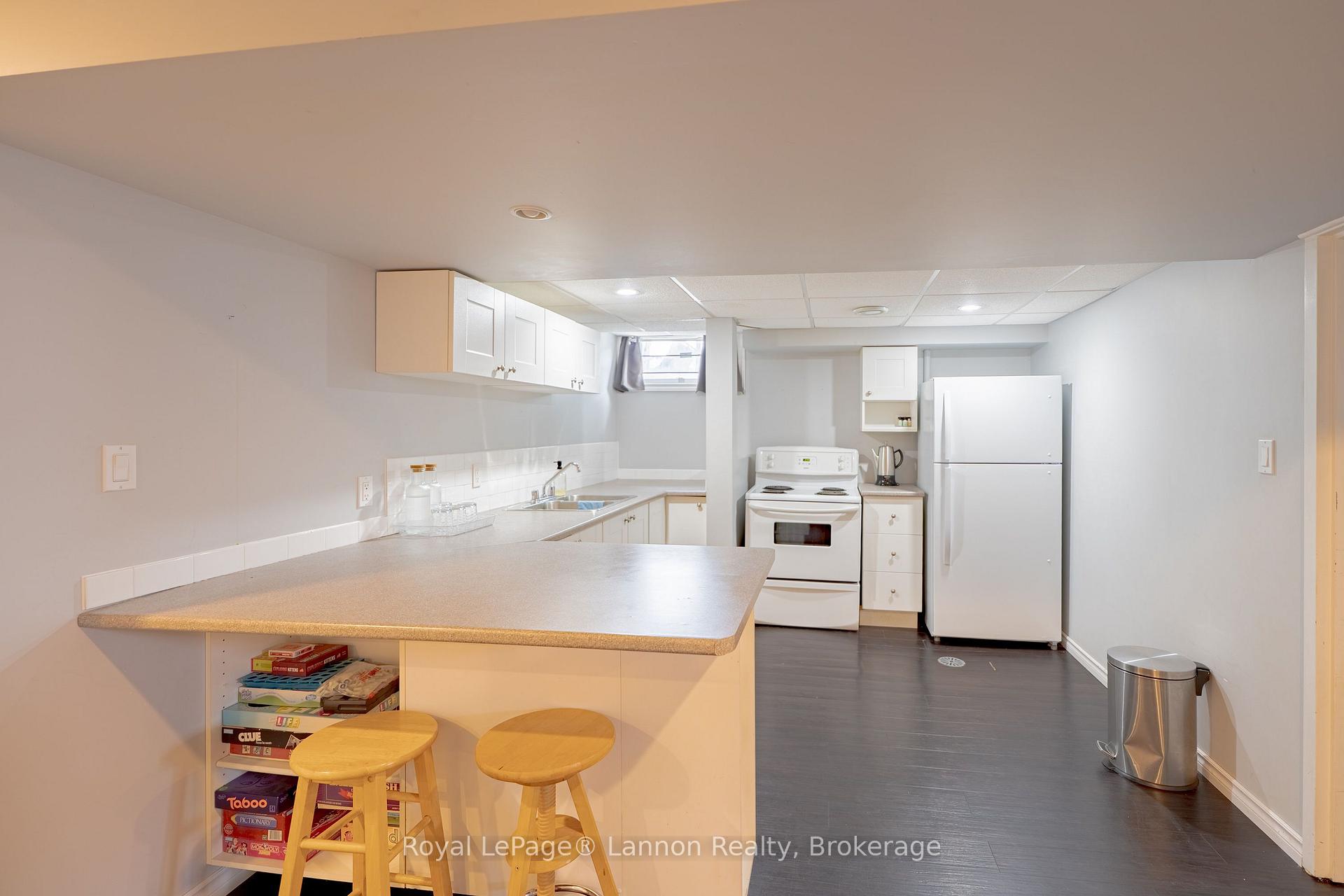 Photo 19 of 431 Churchill Drive W, Thunder Bay, Northwood Park — HOMEH