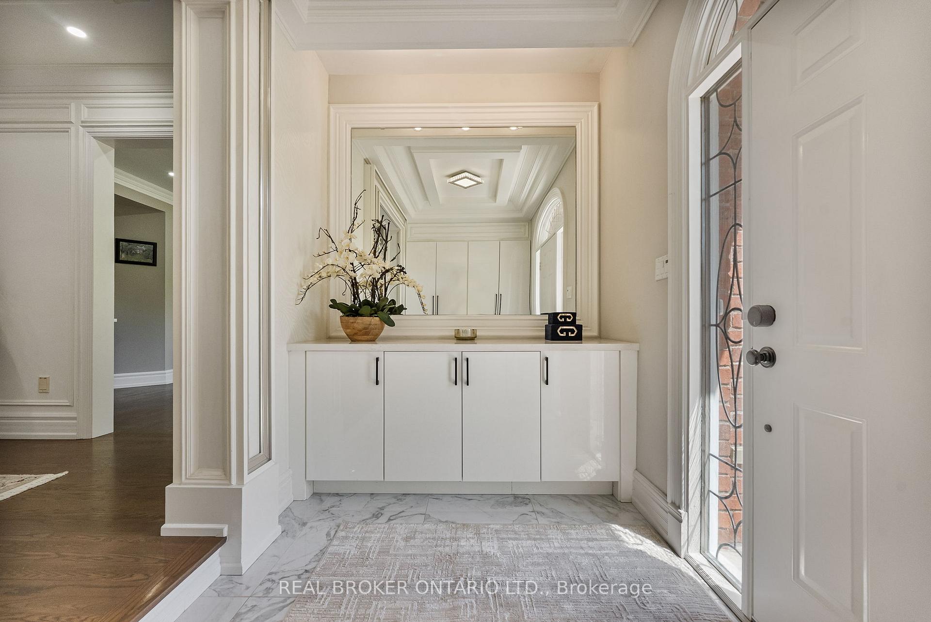 Photo 6 of 10 Oakview Place, Uxbridge, Rural Uxbridge — HOMEH