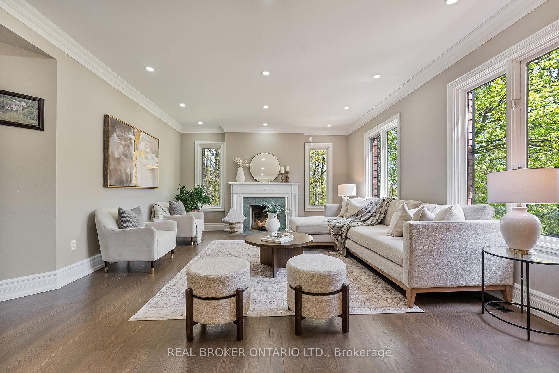 Photo 8 of 10 Oakview Place, Uxbridge, Rural Uxbridge — HOMEH
