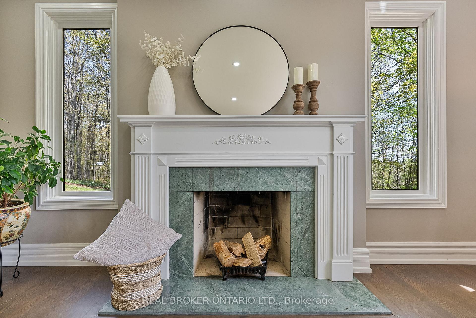 Photo 9 of 10 Oakview Place, Uxbridge, Rural Uxbridge — HOMEH