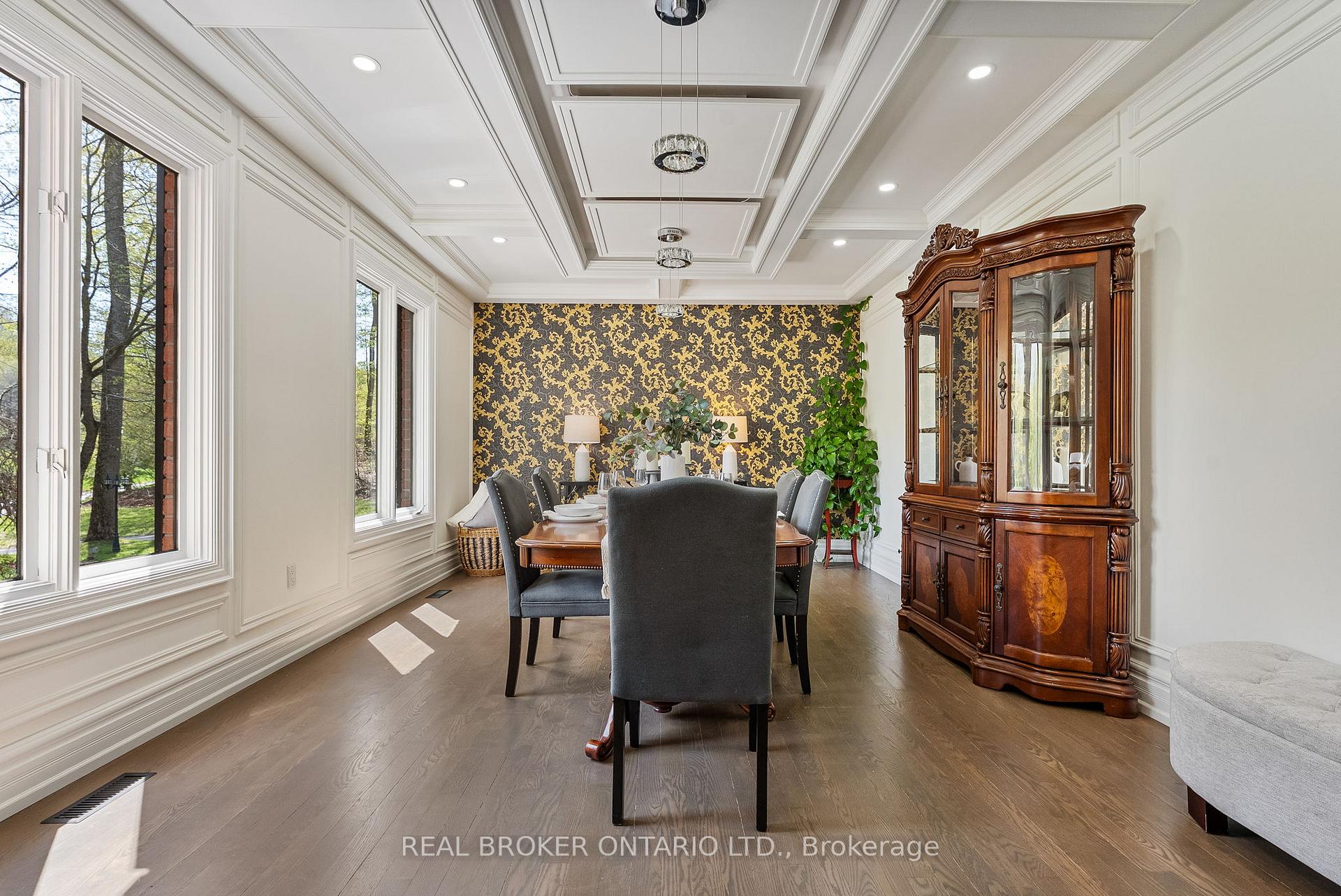Photo 11 of 10 Oakview Place, Uxbridge, Rural Uxbridge — HOMEH