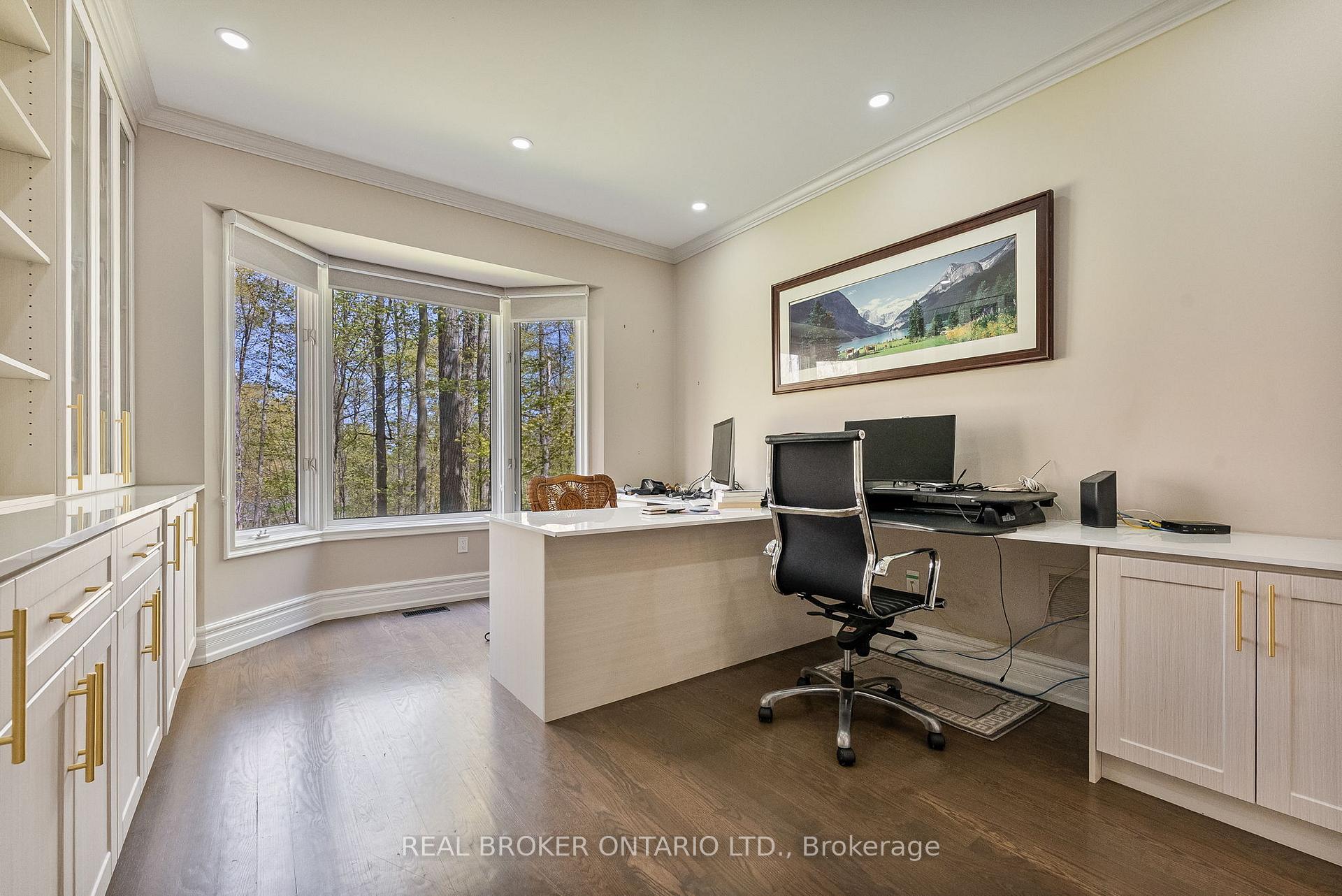 Photo 14 of 10 Oakview Place, Uxbridge, Rural Uxbridge — HOMEH