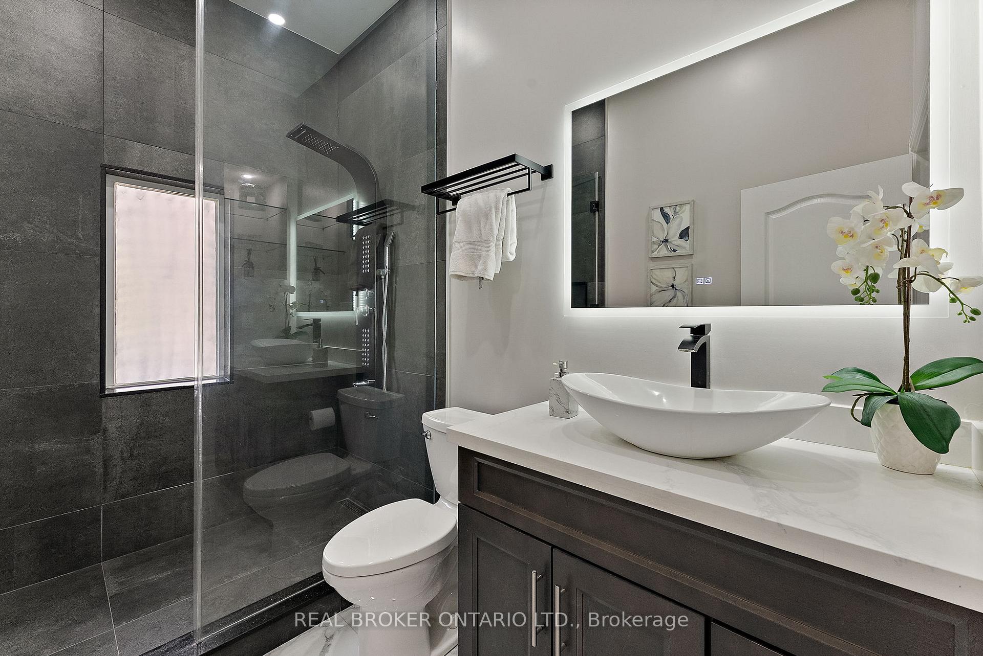 Photo 21 of 10 Oakview Place, Uxbridge, Rural Uxbridge — HOMEH