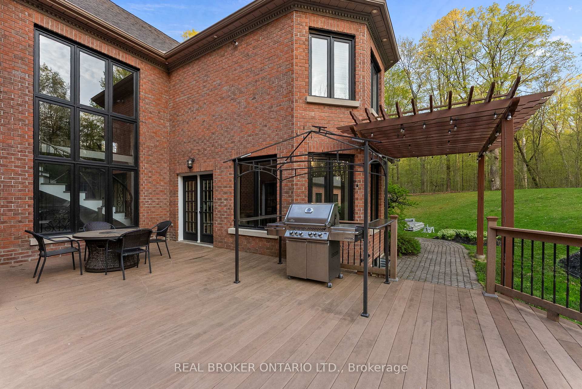 Photo 43 of 10 Oakview Place, Uxbridge, Rural Uxbridge — HOMEH