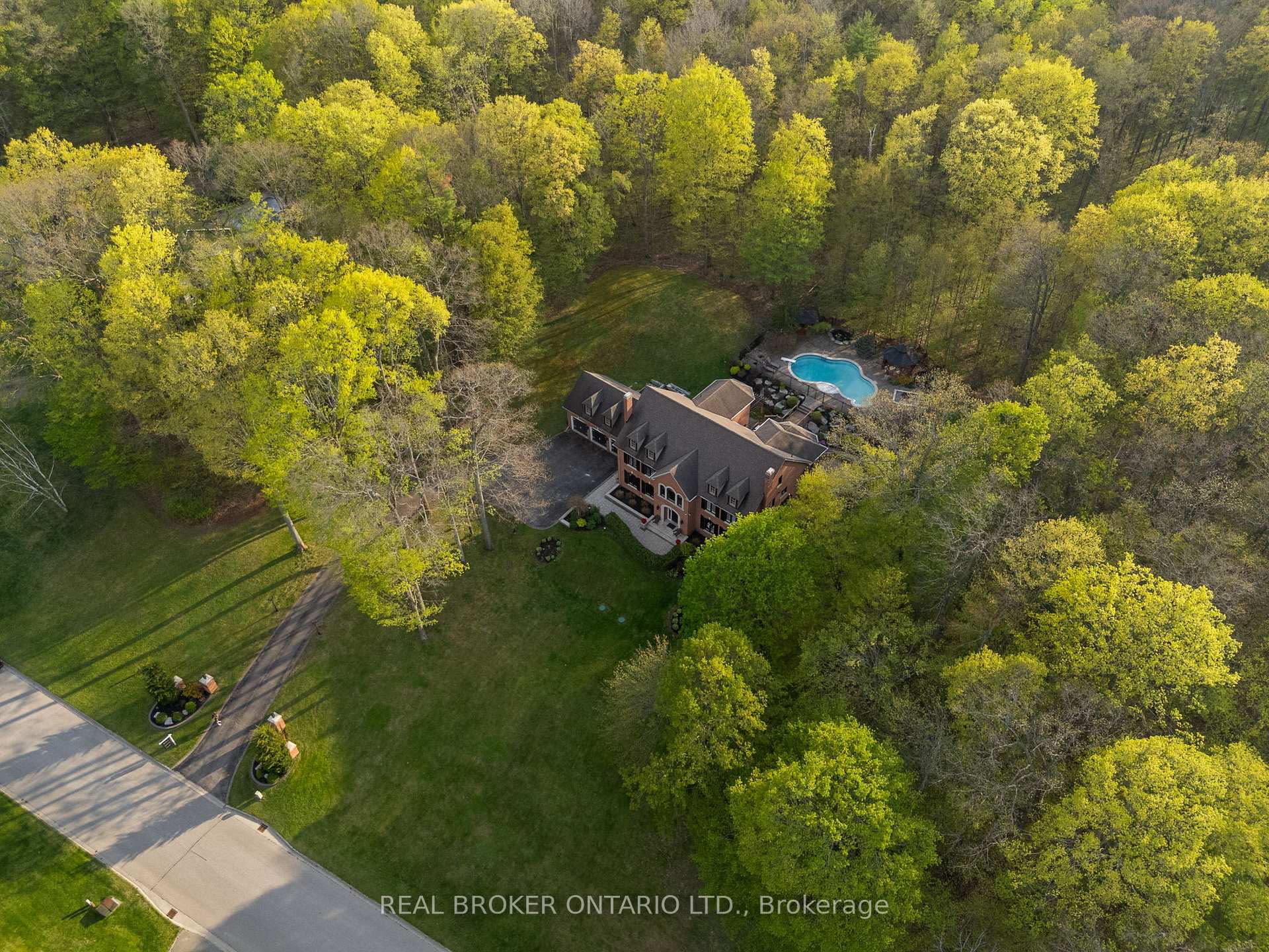 Photo 50 of 10 Oakview Place, Uxbridge, Rural Uxbridge — HOMEH