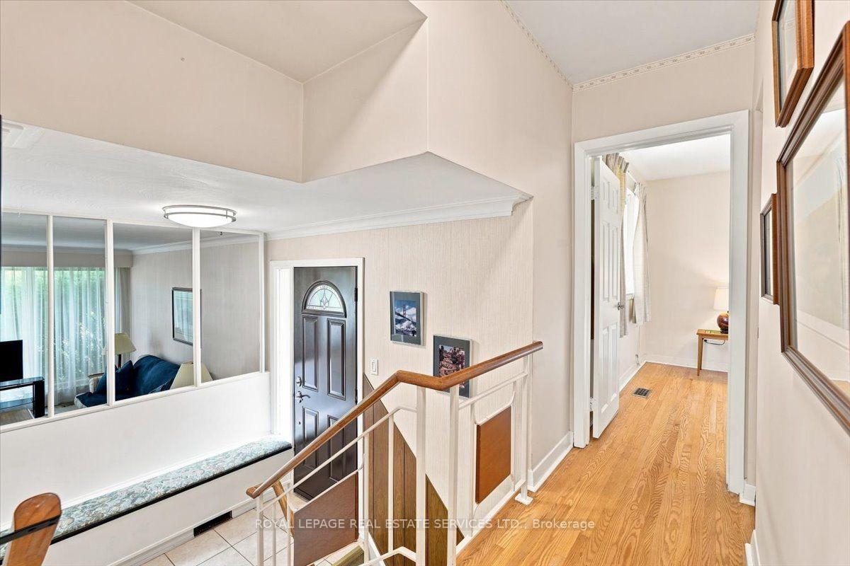 Photo 13 of 142 Cass Avenue, Scarborough, Tam O'Shanter-Sullivan — HOMEH
