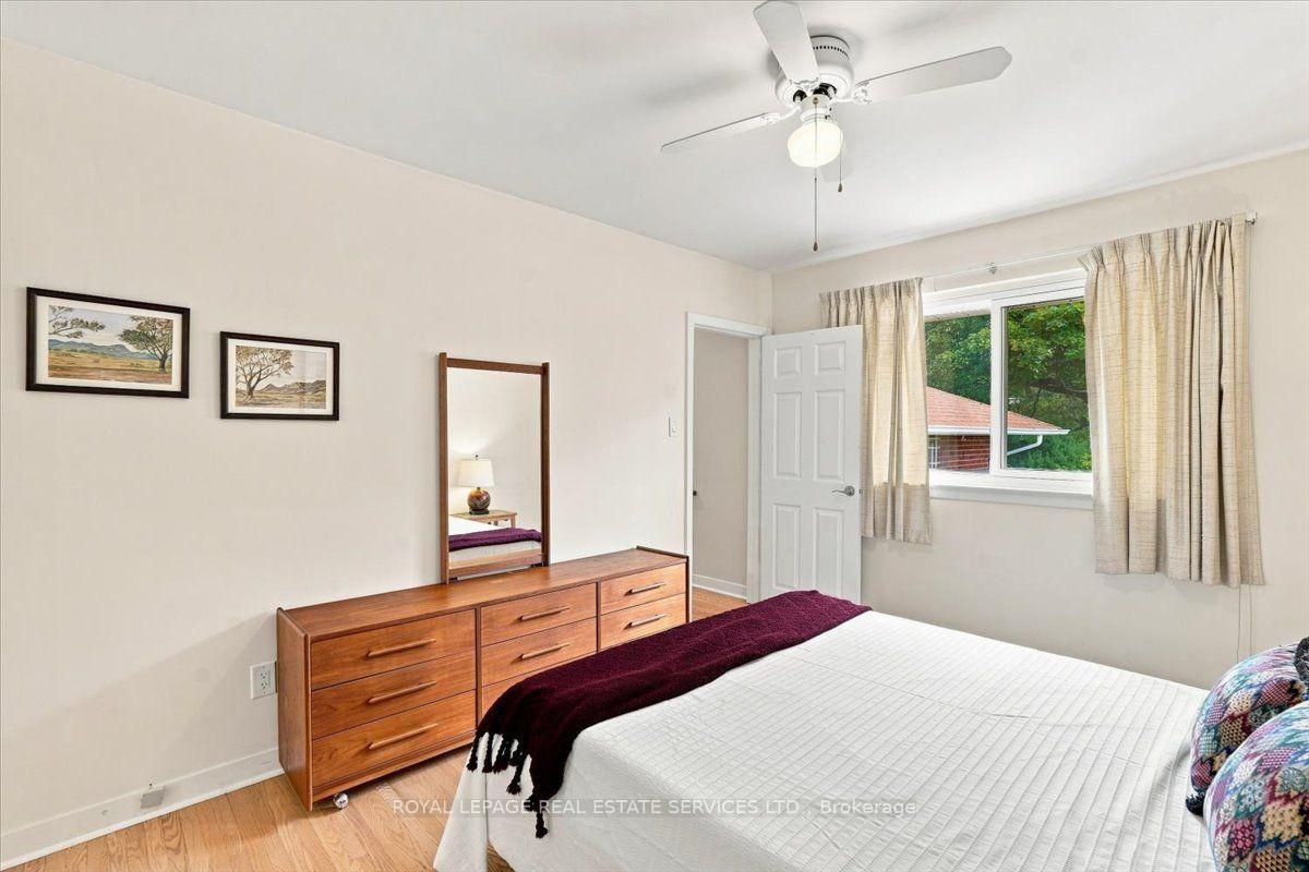 Photo 15 of 142 Cass Avenue, Scarborough, Tam O'Shanter-Sullivan — HOMEH