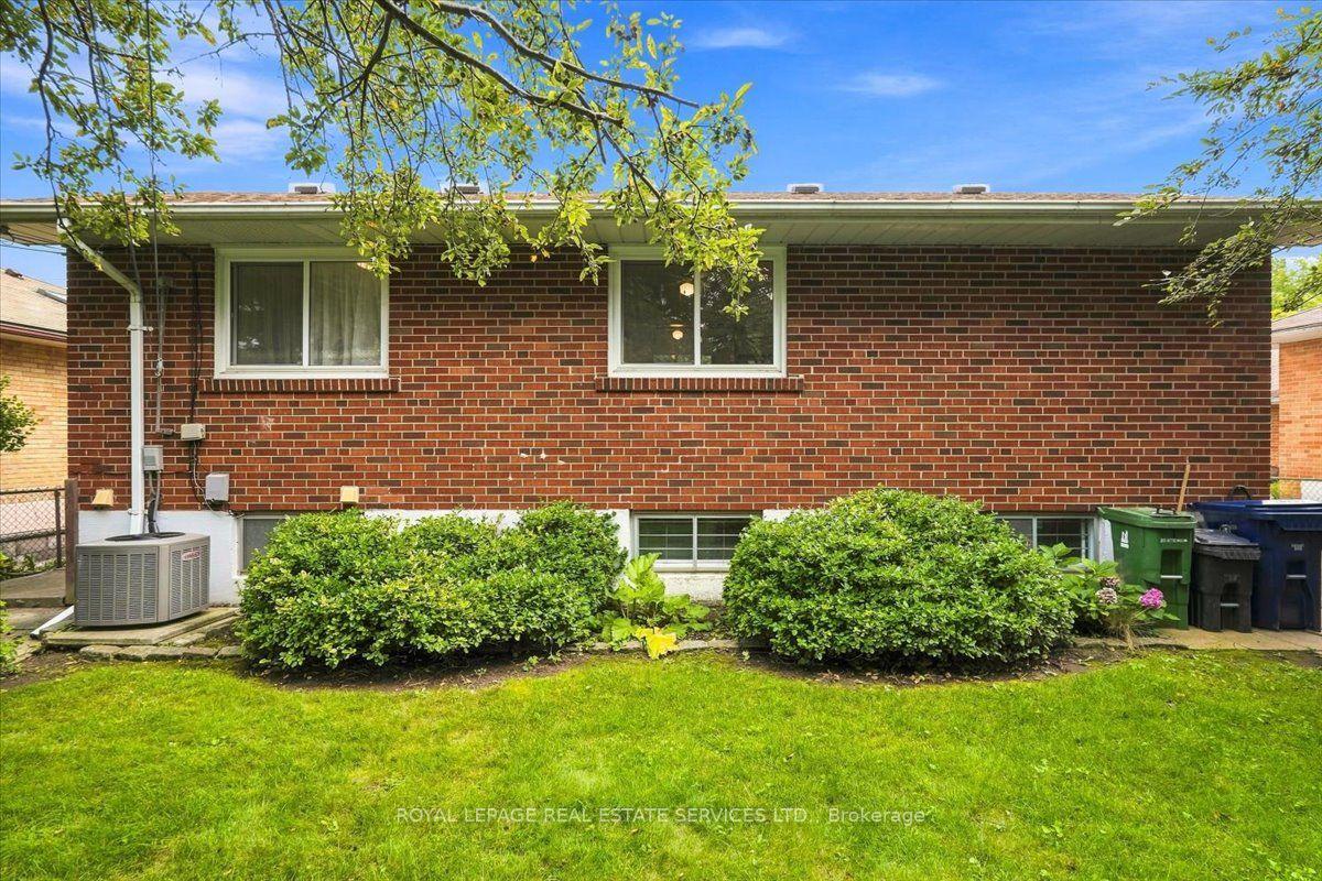 Photo 26 of 142 Cass Avenue, Scarborough, Tam O'Shanter-Sullivan — HOMEH