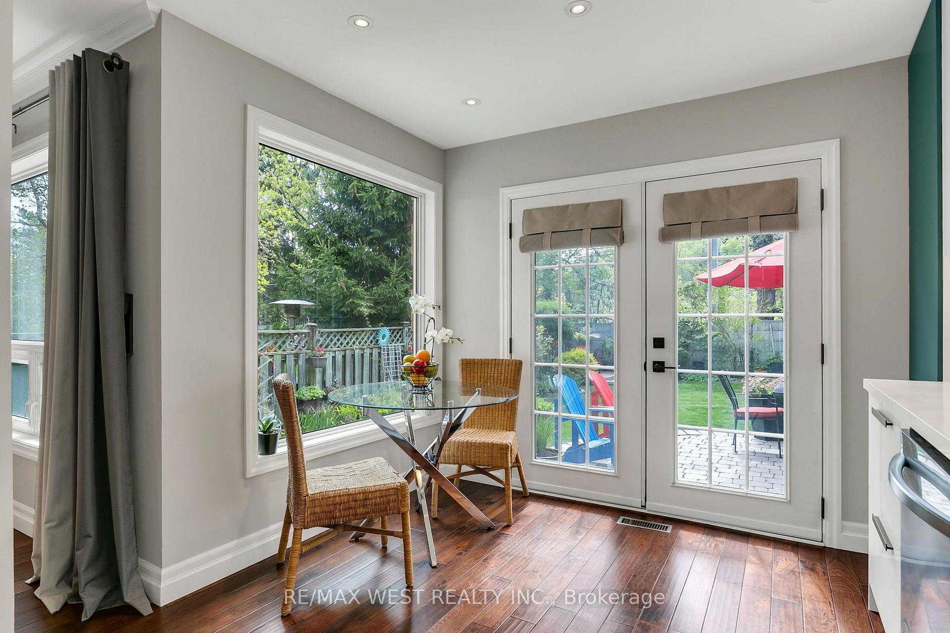 Photo 16 of 930 Maramis Court, Mississauga, Lorne Park — HOMEH