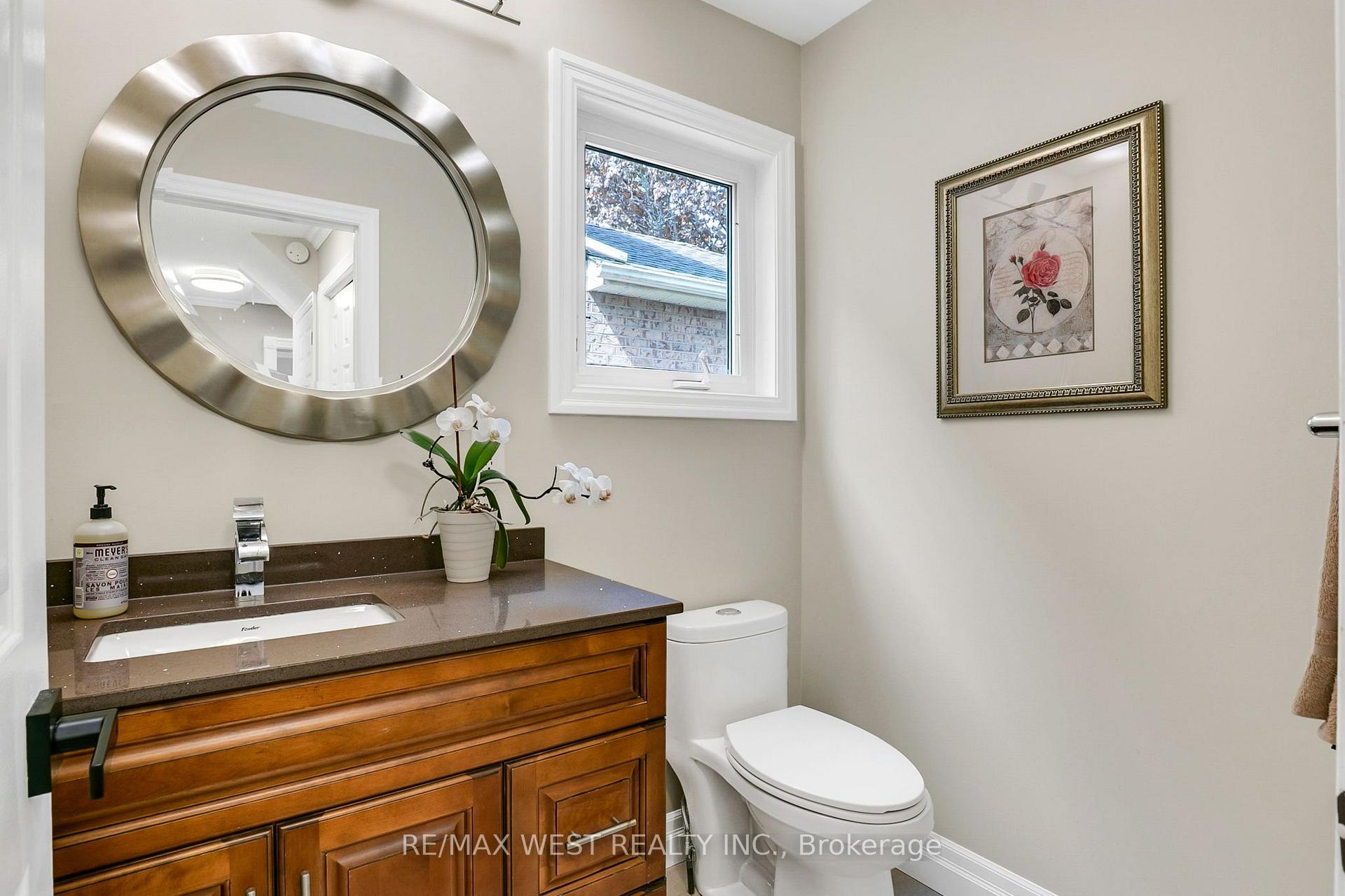 Photo 21 of 930 Maramis Court, Mississauga, Lorne Park — HOMEH