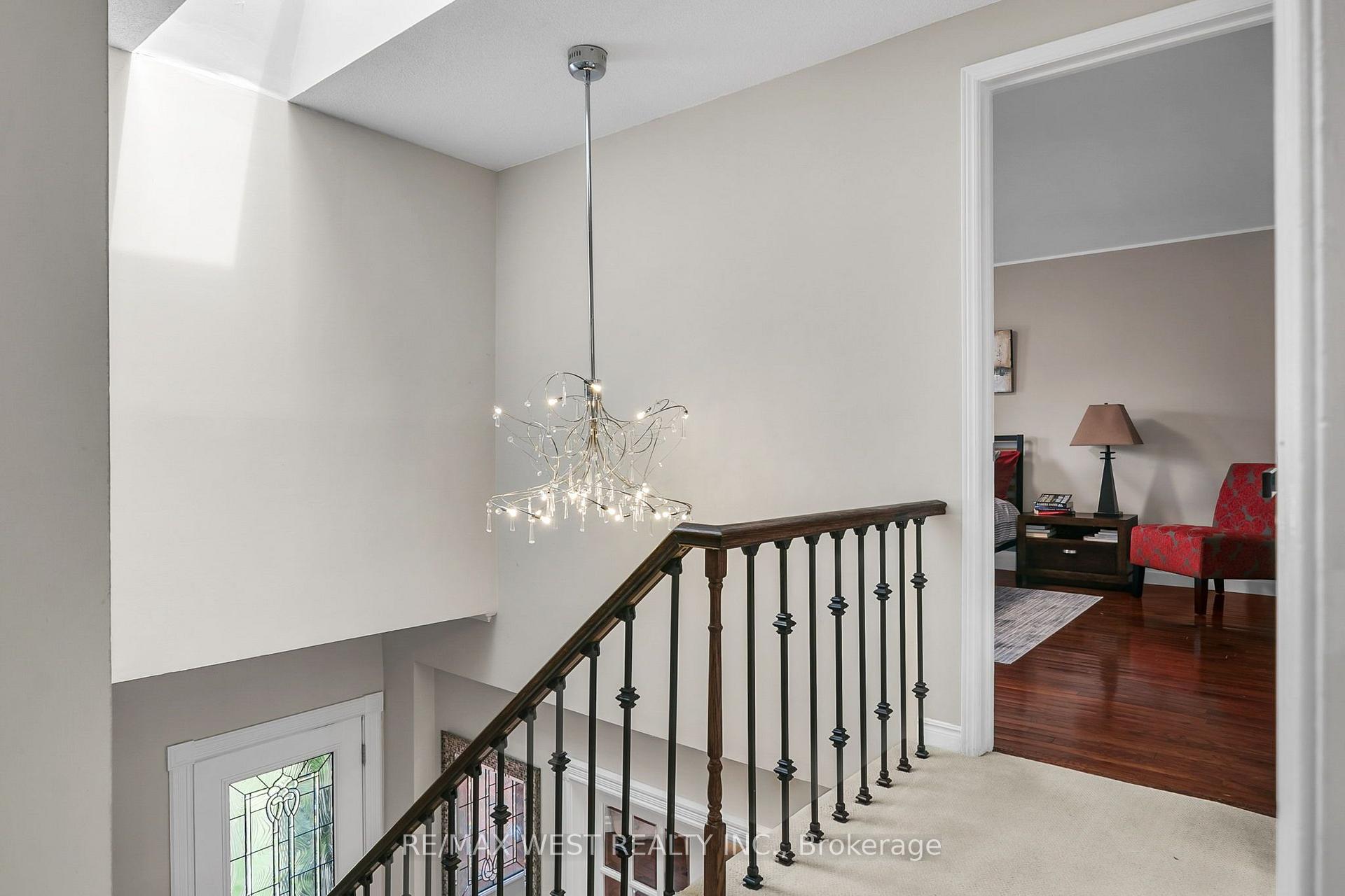 Photo 23 of 930 Maramis Court, Mississauga, Lorne Park — HOMEH