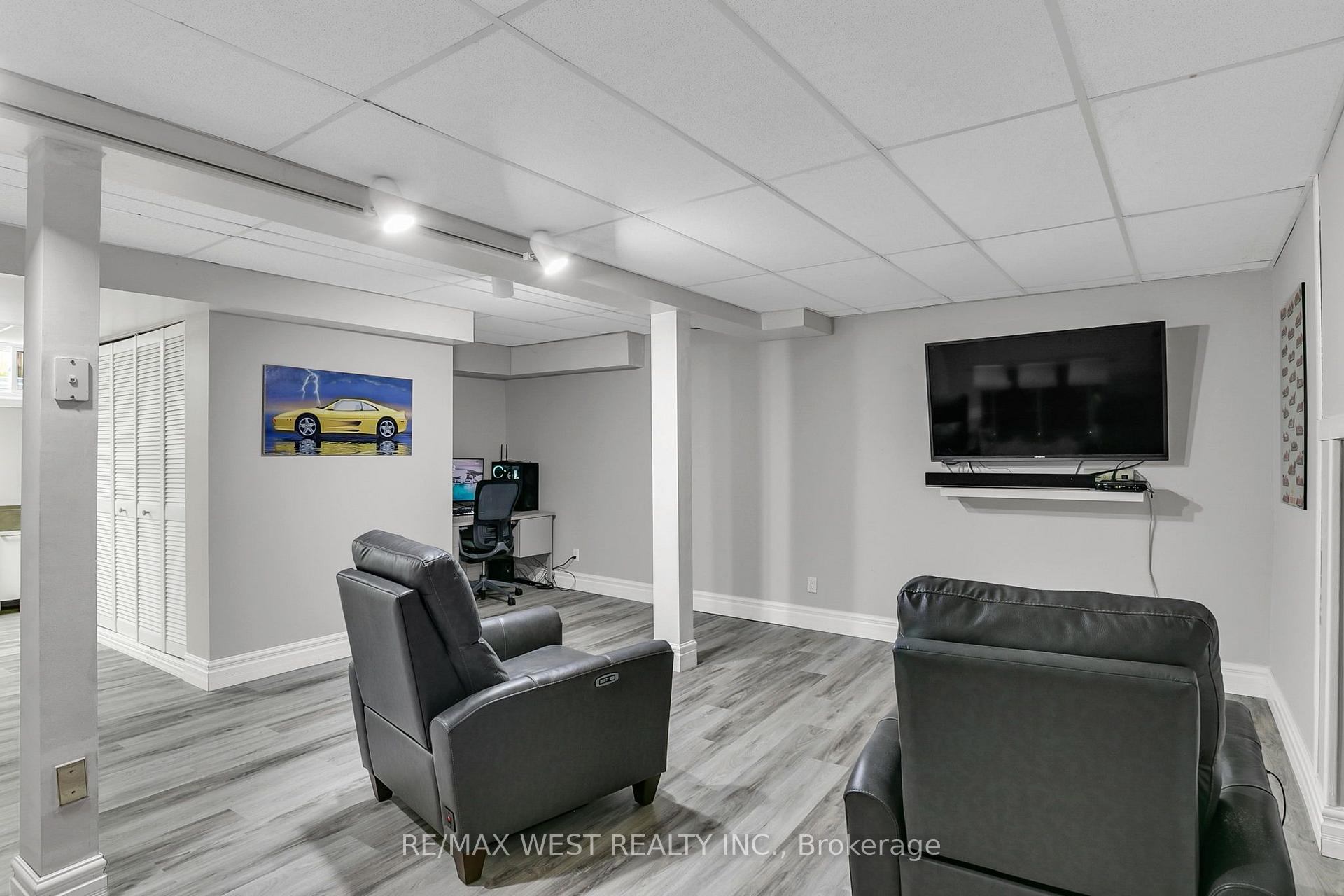 Photo 39 of 930 Maramis Court, Mississauga, Lorne Park — HOMEH