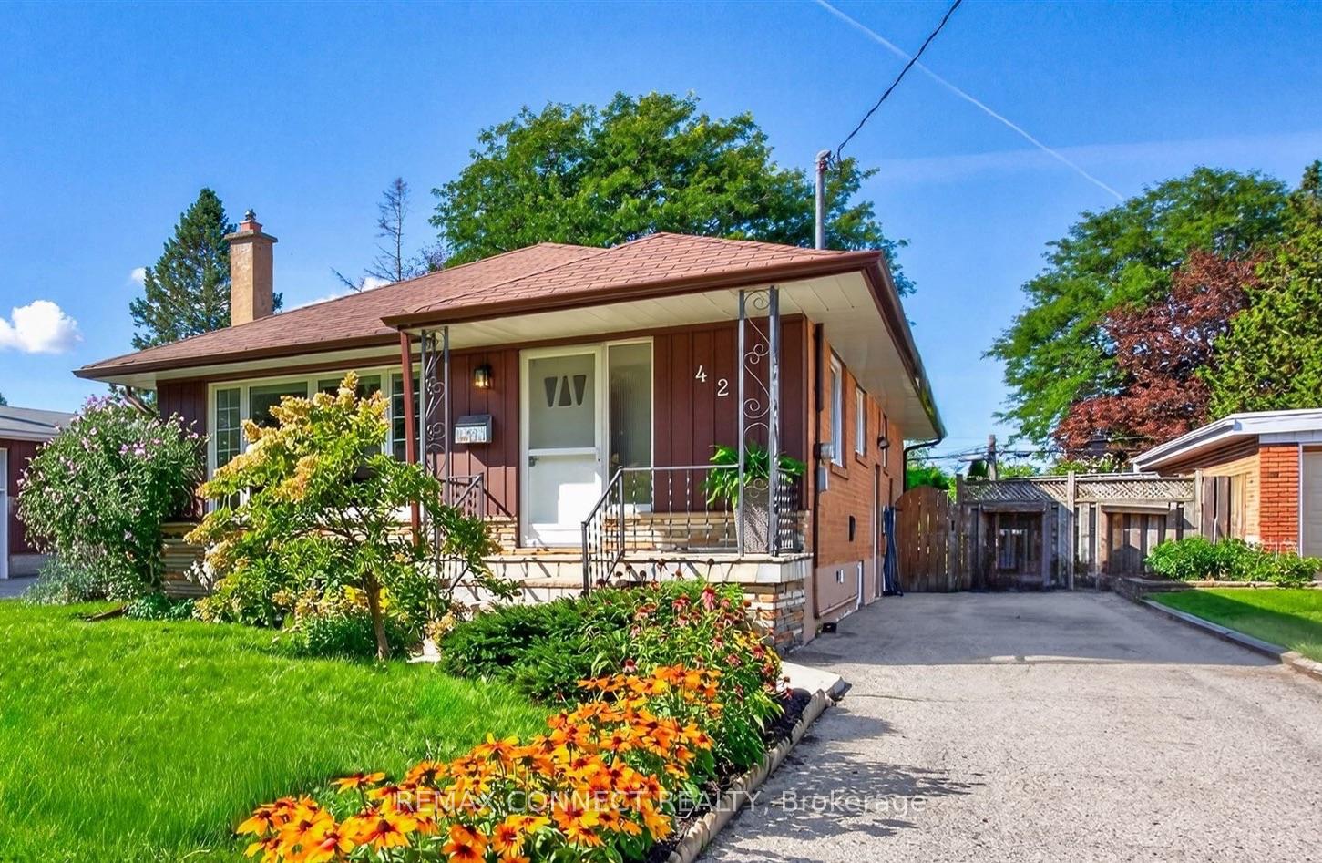 Front of 42 Bainhart Crescent