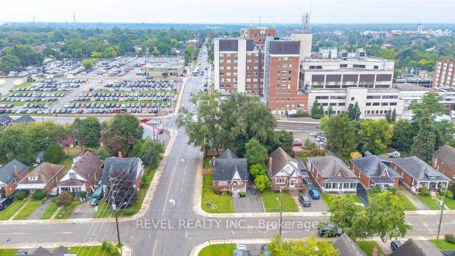 Photo 13 of 59 Lyons Avenue, Brantford, Henderson-Sky Acres — HOMEH