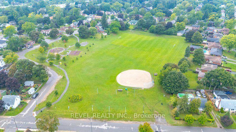 Photo 19 of 59 Lyons Avenue, Brantford, Henderson-Sky Acres — HOMEH