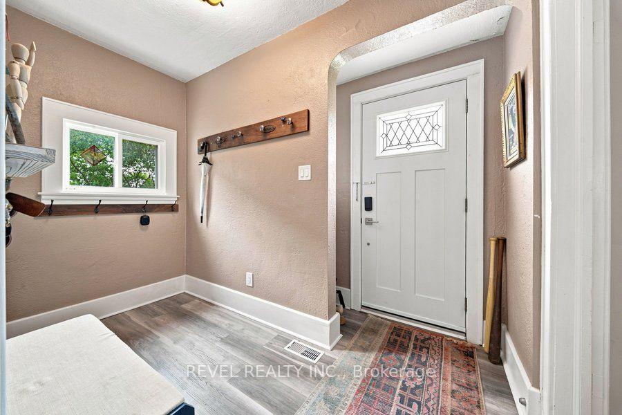 Photo 20 of 59 Lyons Avenue, Brantford, Henderson-Sky Acres — HOMEH