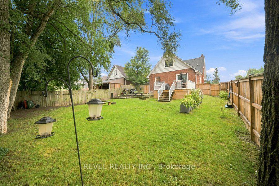 Photo 53 of 59 Lyons Avenue, Brantford, Henderson-Sky Acres — HOMEH
