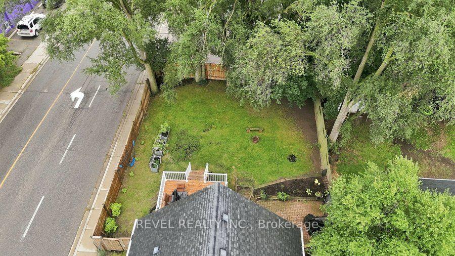 Photo 55 of 59 Lyons Avenue, Brantford, Henderson-Sky Acres — HOMEH