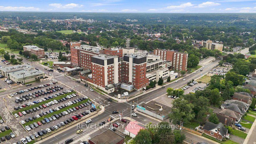 Photo 57 of 59 Lyons Avenue, Brantford, Henderson-Sky Acres — HOMEH