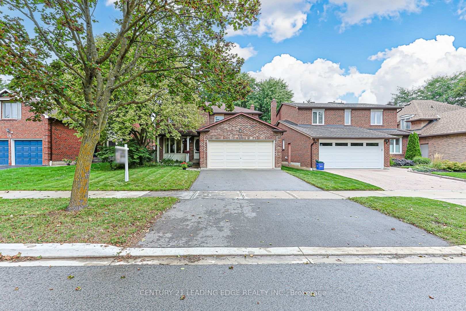 Photo 1 of 14 Buchanan Drive, Markham, Unionville — HOMEH