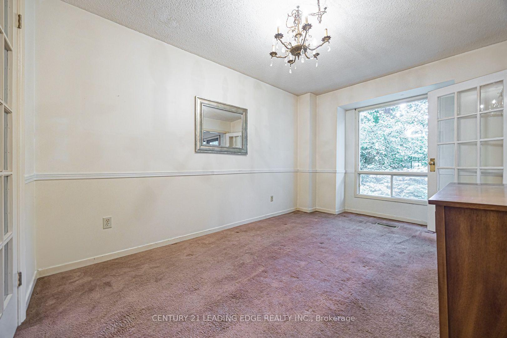 Photo 12 of 14 Buchanan Drive, Markham, Unionville — HOMEH